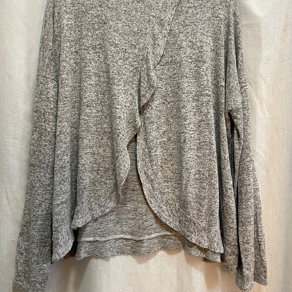 Light Grey Open-Back Sweater - Picture 3 of 5